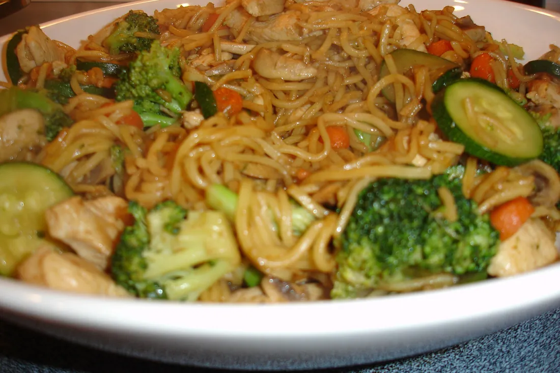 Chicken yakisoba Merelymel13