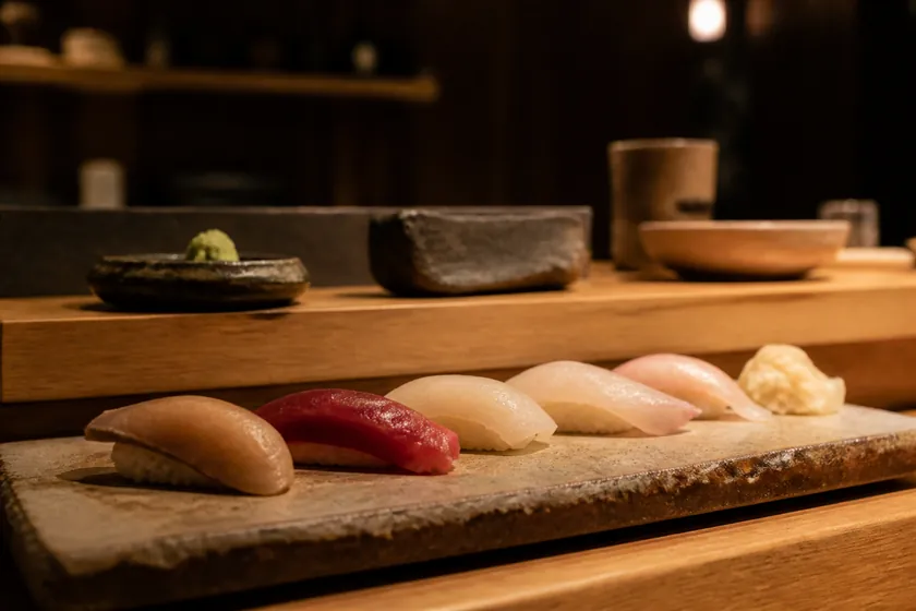 Representative sushi counter scene for Sushi Kashiba